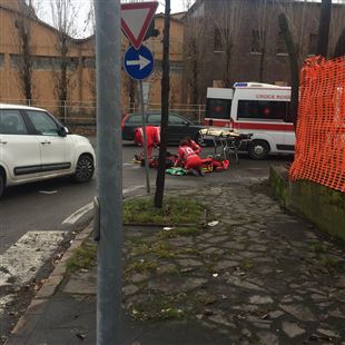 Incidente sulla circondariale San Francesco: ciclista travolto da un’auto  