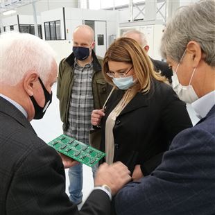 La giunta in visita a System, il sindaco Tosi: “Orgogliosi degli esempi virtuosi fioranesi”