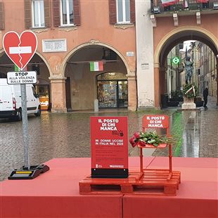 Libere dalla violenza: dopo la marcia silenziosa un evento al Crogiolo Marazzi 