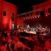 Note di notte: domani al Castello di Spezzano “Gypsinduo Traditional Tour”
