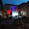Al castello di Spezzano la rassegna “Note di notte”: martedì “Sing in Swing - Made in Italy”